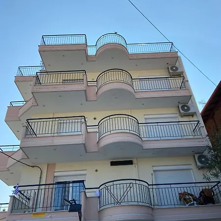 アパート Vai Apartment1